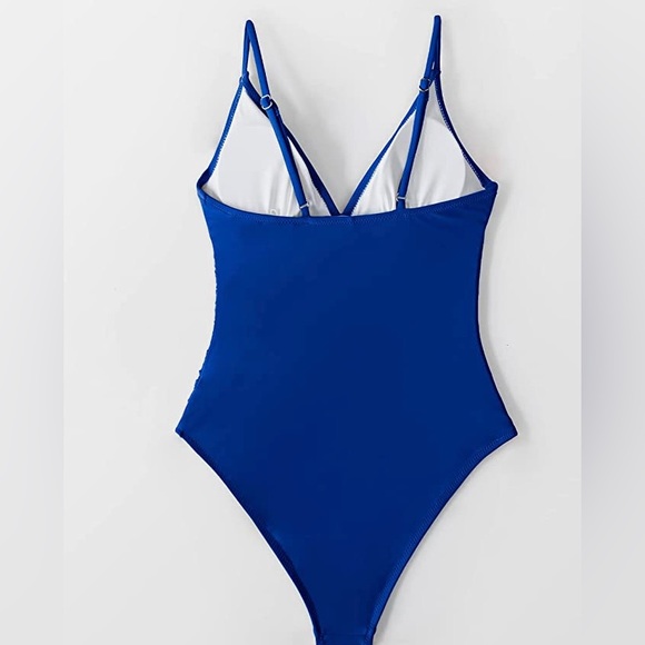 CUPSHE Women's One Piece Swimsuit Tummy Control V Neck Bathing Suits - Picture 4 of 8